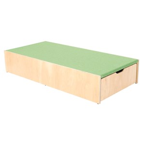 Scen Moje med säng L146xB70xH30cm, lj.grön matta