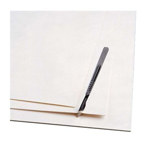 Kartong hvit 102 x 72 cm 50 ark