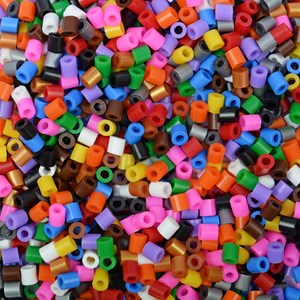 Nabbipperler slisset blandede farger